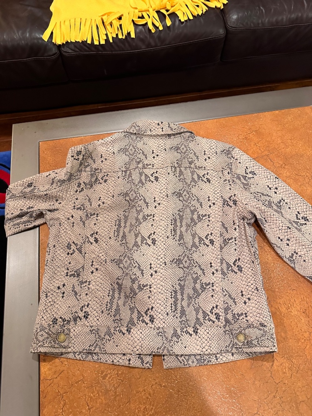 PROSPERITY DENIM Snakeskin Python Print Denim Trucker Jacket Size M - Picture 6 of 13